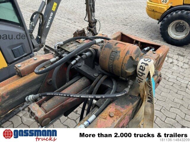 Truck mounted crane Kinshofer KM 312-V-1100 Palettenzange