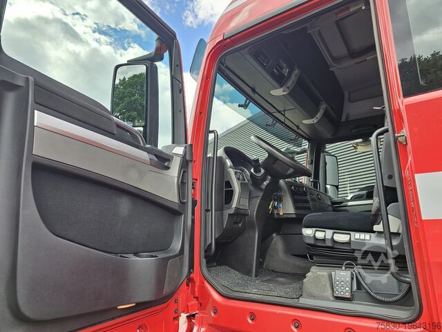 Standard-SZM MAN TGX 37.480 8x2-6 / HMF 85 t/m CRANE / KRAN