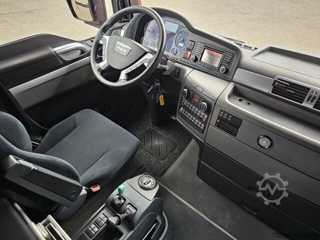 Standard-SZM MAN TGX 37.480 8x2-6 / HMF 85 t/m CRANE / KRAN