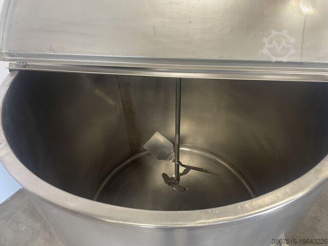 Heatable mixing tank Heatable mixing tank 