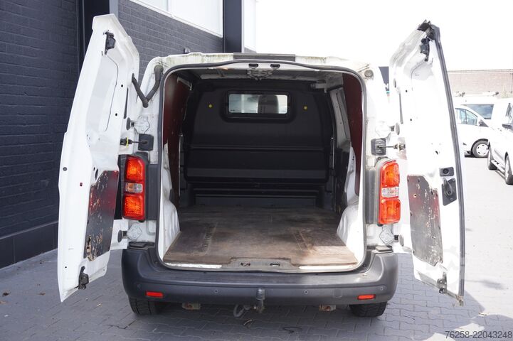 Delivery van Peugeot Expert 1.5 BlueHDI L2 EURO 6 - Airco - Cruise -...
