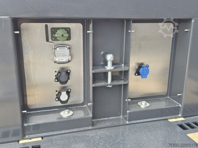 Ladepritsche Scania R590 8x2*6 / TREKKER / PALFINGER PK 92002 - JIB...