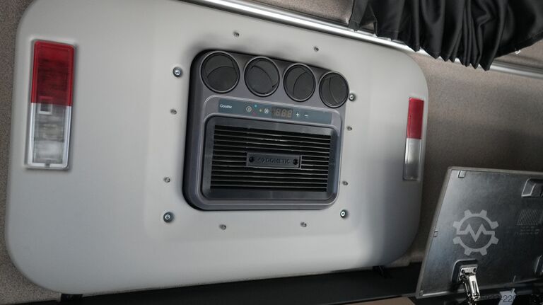 Standard-SZM MAN TGX 26.460 6x2 tractor unit 666.000km