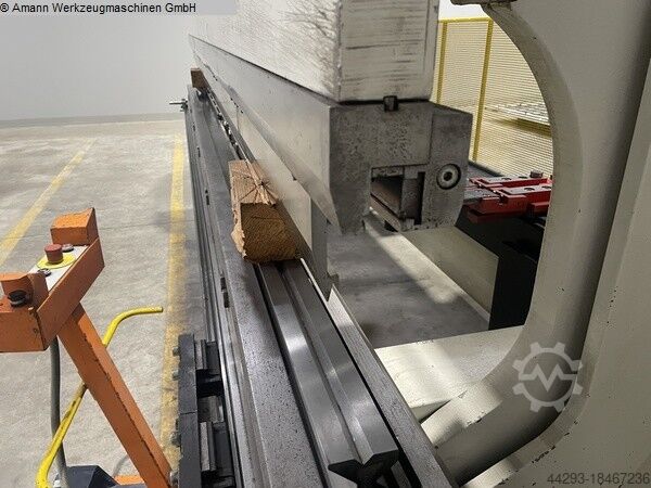 Abkantpresse - hydraulisch MENGELE HB 130-3