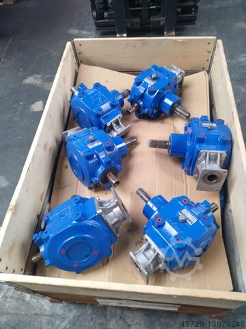 Right-angle gearbox 32kW, 1 3/8"6z, pump flap Starosielski 095-13.00.02