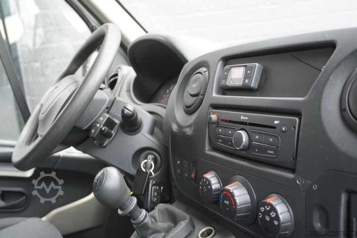 Delivery van Renault Master 2.3 dCi 130PK L2H2 EURO 6 - Airco - Crui...