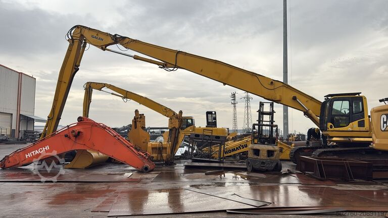 Demolition excavator Komatsu PC450-8