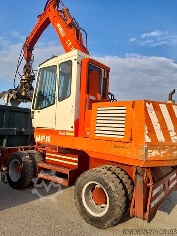 Self-propelled loader Minelli CM190