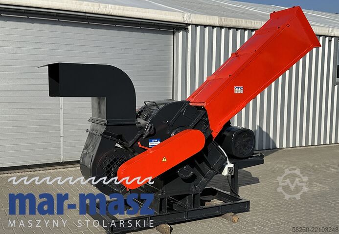 Drum chipper/shredder with 4 knives  