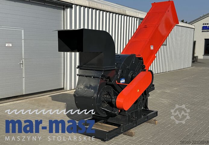 Drum chipper/shredder with 4 knives  