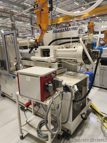 Injection molding machine KraussMaffei 150-520 C2