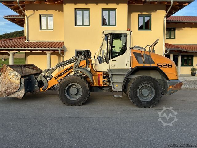 Loader Liebherr L526