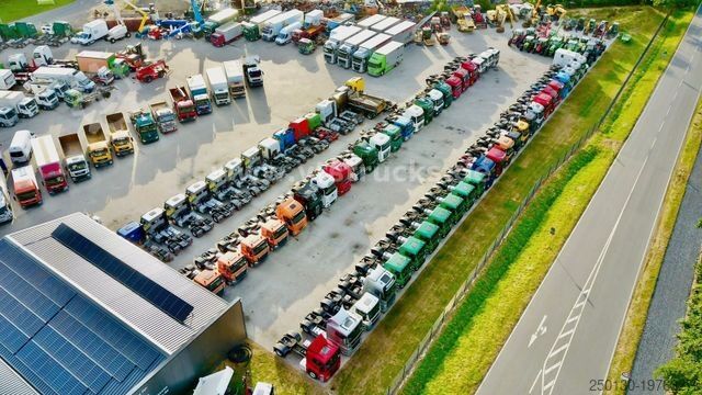 Cattle truck MERCEDES-BENZ Antos 1833 EU6 2.Stock KaBa Vieh. m. Hubdach