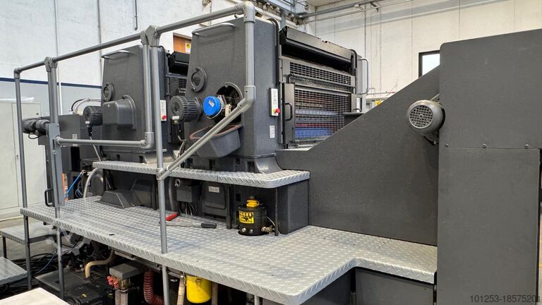 Bogenoffset Heidelberg SM102-2 colori P