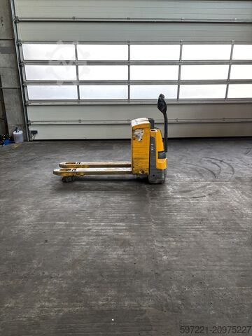 Electric Pallet Trucks Jungheinrich EJE 120