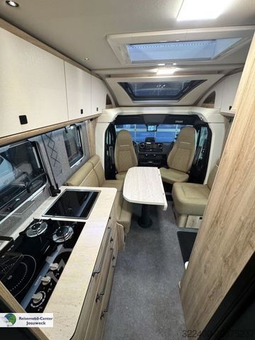 Semi-integrated camper EURAMOBIL Xtura 686 EF Timberline Dieselheizung