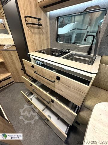 Semi-integrated camper EURAMOBIL Xtura 686 EF Timberline Dieselheizung