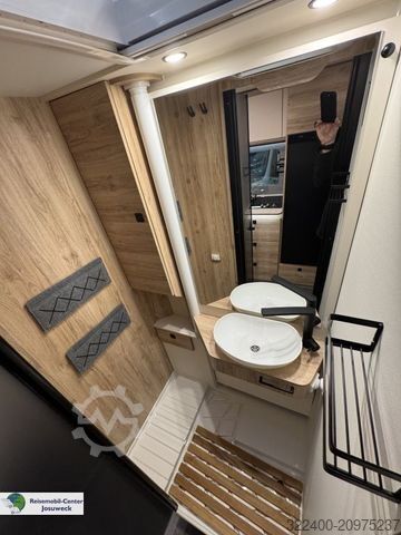 Semi-integrated camper EURAMOBIL Xtura 686 EF Timberline Dieselheizung