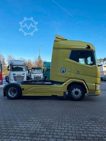 Standard tractor unit DAF XG 530 4x2