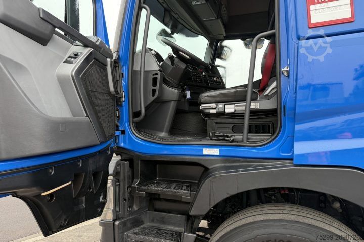 Standard tractor unit Renault T430 4x2 / Swiss-Vehicle