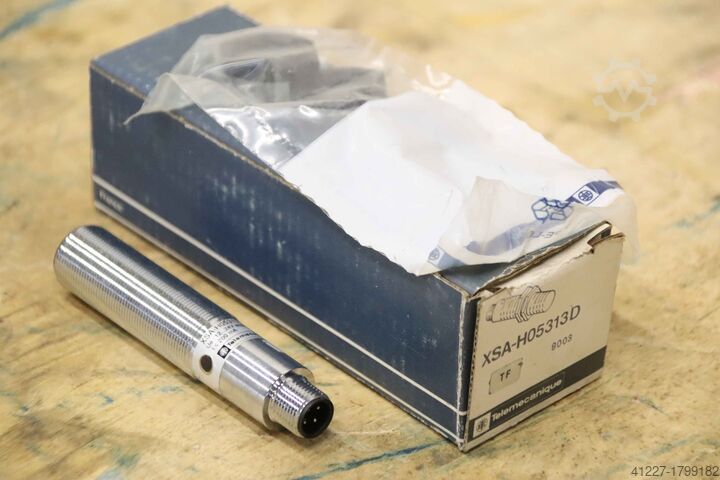 Inductive sensor Telemecanique XSA-H05313D