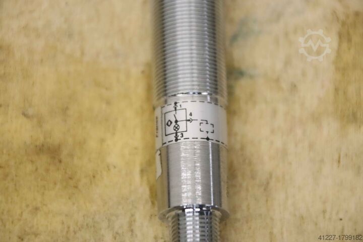 Inductive sensor Telemecanique XSA-H05313D