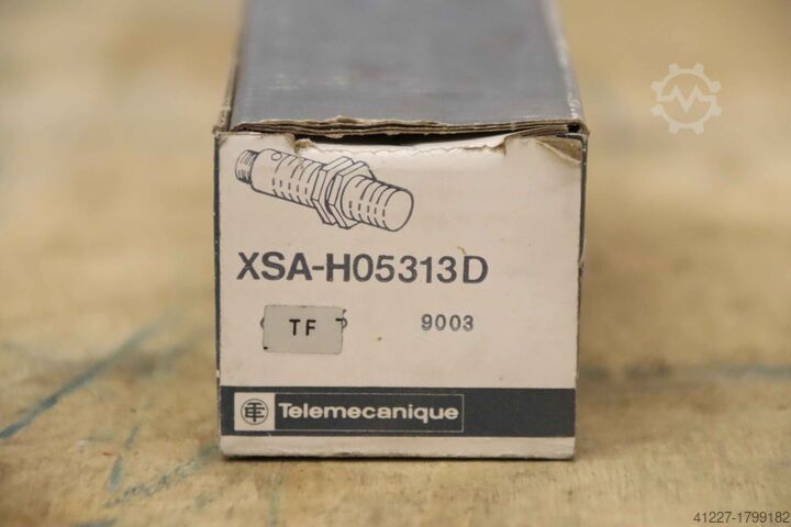 Inductive sensor Telemecanique XSA-H05313D