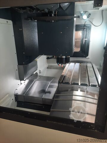 Vertikales Bearbeitungszentrum LEADWELL Mill V-32AF
