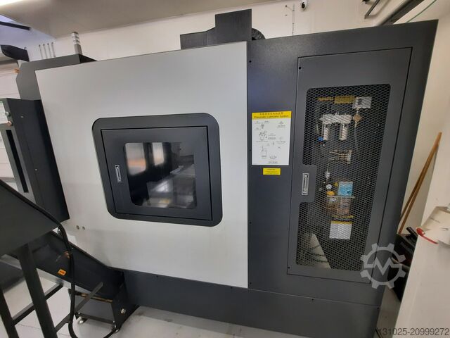 Vertikales Bearbeitungszentrum LEADWELL Mill V-32AF