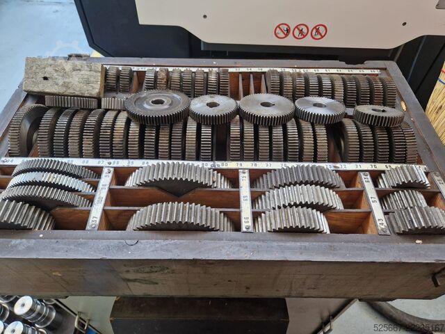 Gearwheel shaping machine STANKOIMPORT KOMSOMOLEC 5A140