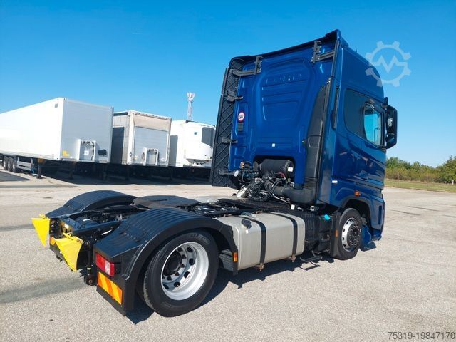Volume tractor unit FORD F-Max 1850 LL