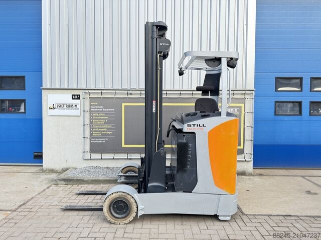 VS-22615 Triplex Außen-Reachtruck Still FM-X17SE STILL FM-X17SE