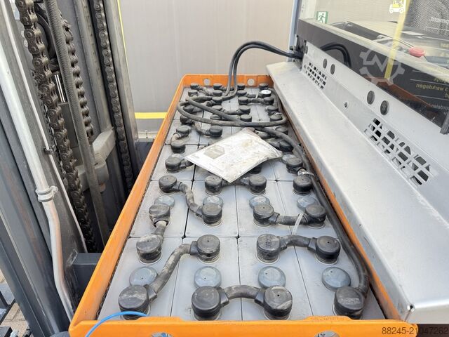 VS-22618 Triplex Außenreachtruck Still FM-X20SE STILL FM-X20SE