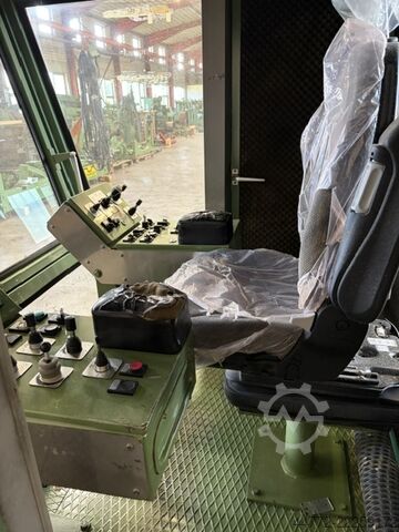 Remote-controlled tensioning trailer MÖHRINGER ROBOCONTROL