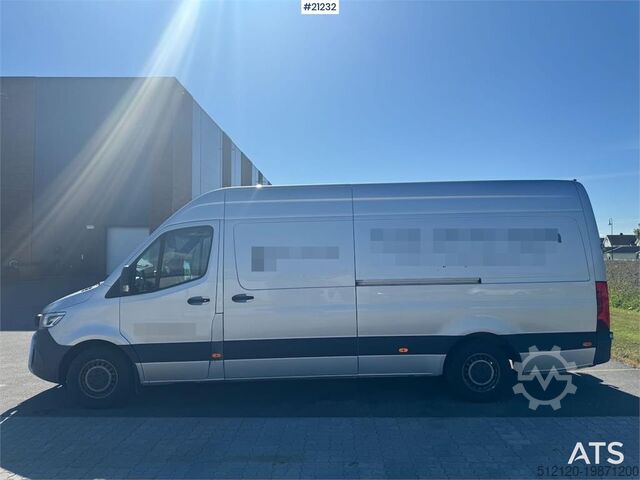 Panel van Mercedes-Benz Sprinter van. Approved until 05.2026.