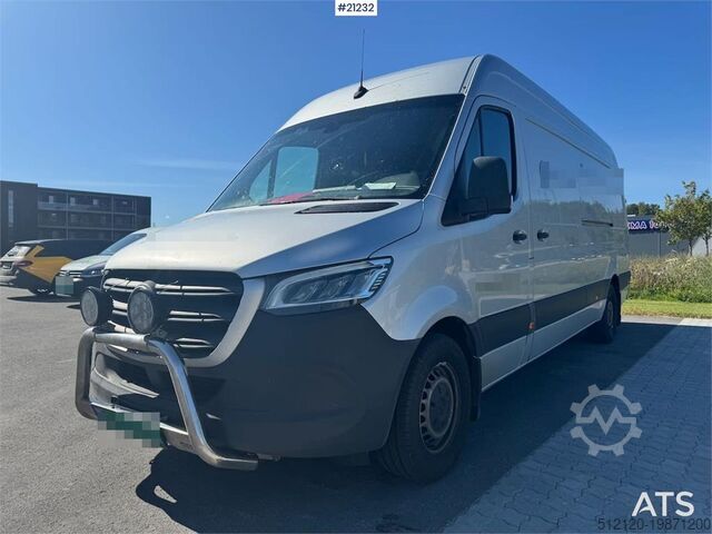 Panel van Mercedes-Benz Sprinter van. Approved until 05.2026.