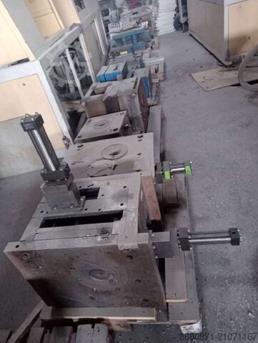 Formen zur Produktion von Dachrinnensystemen und weiteres  Royal Dual Wall Gutter; 125