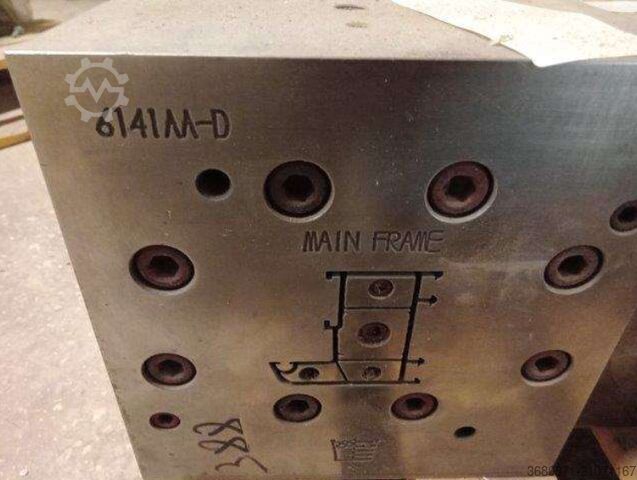 Formen zur Produktion von Dachrinnensystemen und weiteres  Royal Dual Wall Gutter; 125