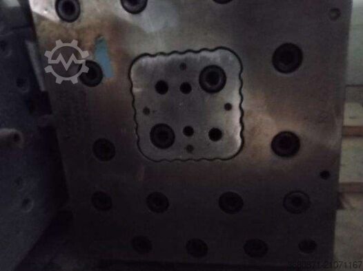 Formen zur Produktion von Dachrinnensystemen und weiteres  Royal Dual Wall Gutter; 125