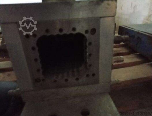 Formen zur Produktion von Dachrinnensystemen und weiteres  Royal Dual Wall Gutter; 125