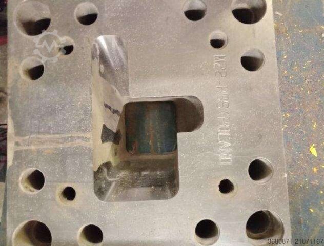 Formen zur Produktion von Dachrinnensystemen und weiteres  Royal Dual Wall Gutter; 125