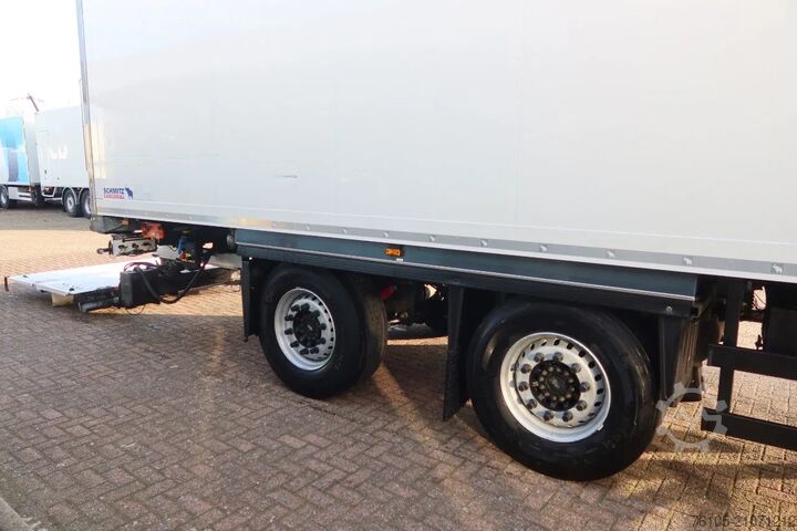 Kühl-/Tiefkühltransport Schmitz Cargobull City Trailer + Stuur AS