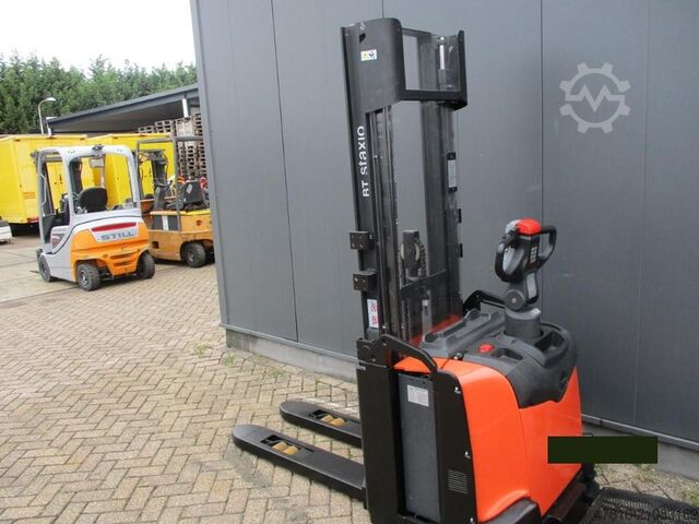 Hochhubwagen TOYOTA SPE120