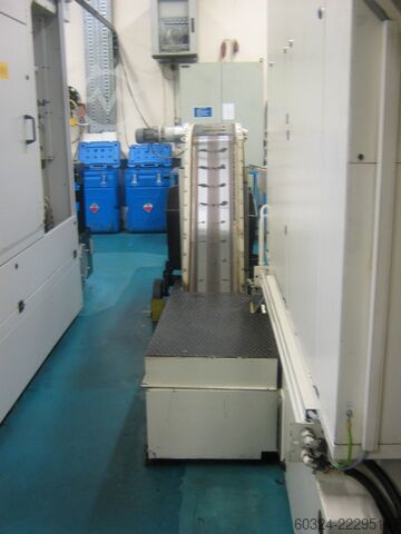 CNC - Zahnrad-Abwälzfräsmaschine PFAUTER PE 150
