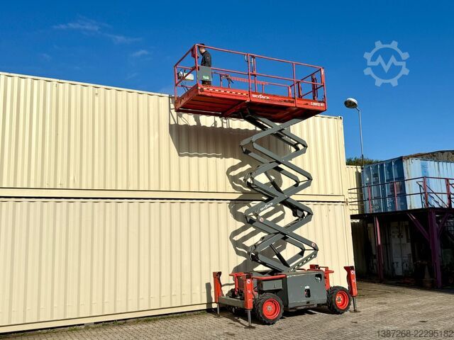 Arbeitsbühne Skyjack SJ6832RT 4x4 Diesel, 11.8 Meter, 1.356 H