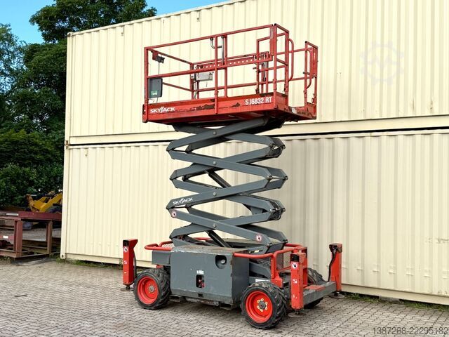 Arbeitsbühne Skyjack SJ6832RT 4x4 Diesel, 11.8 Meter, 1.356 H