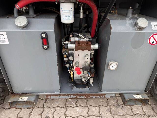 Arbeitsbühne Skyjack SJ6832RT 4x4 Diesel, 11.8 Meter, 1.356 H