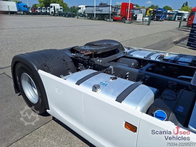 Standard tractor unit Scania R 460 A4x2NA