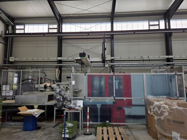 Injection molding machine FERROMATIK MILACRON Maxima MM650-3470