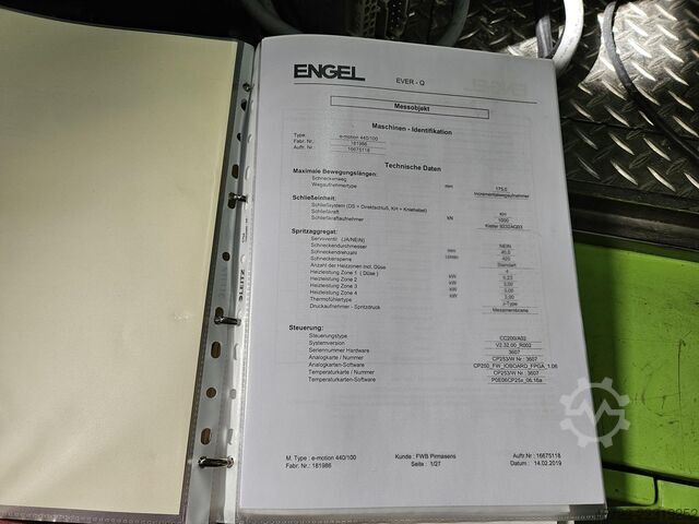 Injection molding machine ENGEL e-motion 440/100